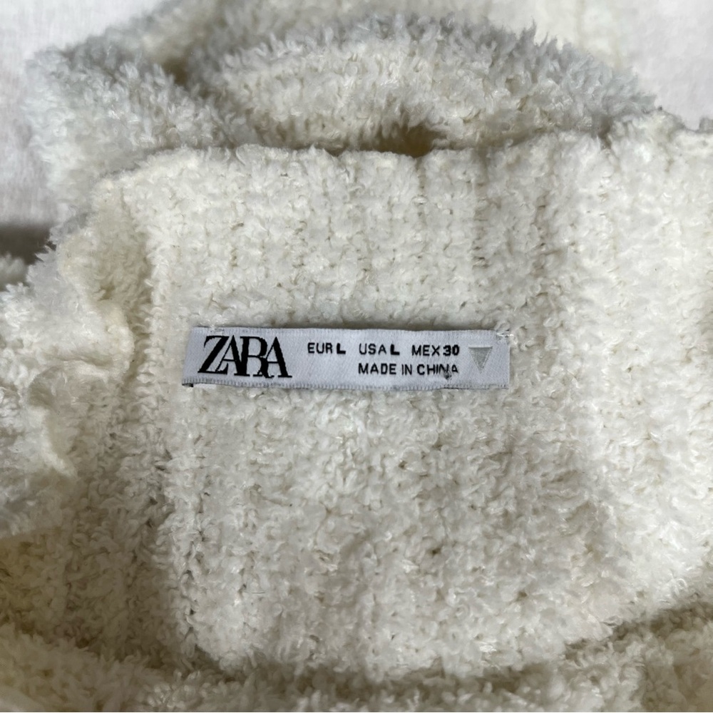 ZARA Chenille  SWEATER Ecru White Long Sleeves  Sz Large - Picture 3 of 3